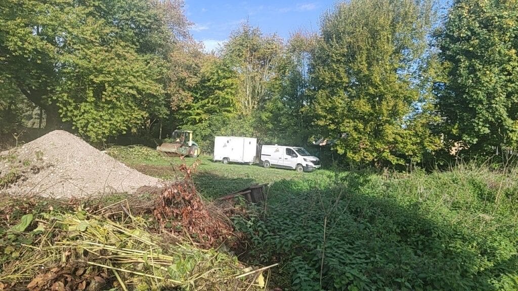 Défrichage du terrain avant le terrassement à Honfleur